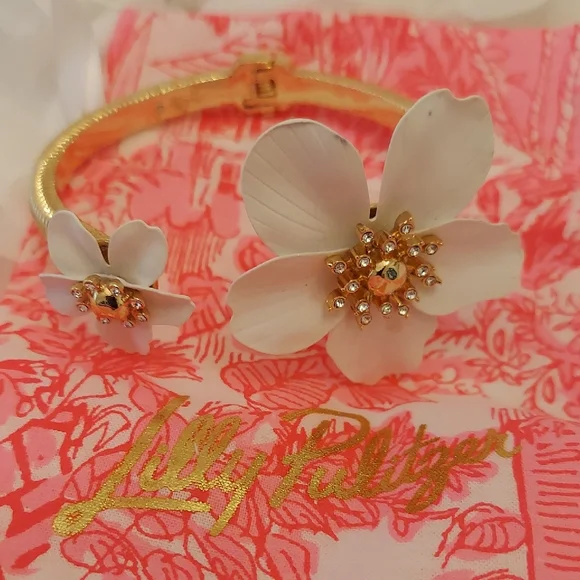 Lilly Pulitzer Pink and White Floral Jewelry Set - Picture 2 of 2